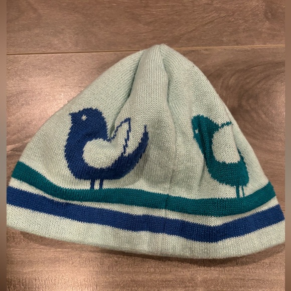 Patagonia Bird Patterned Children’s Beanie Hat - Picture 6 of 6